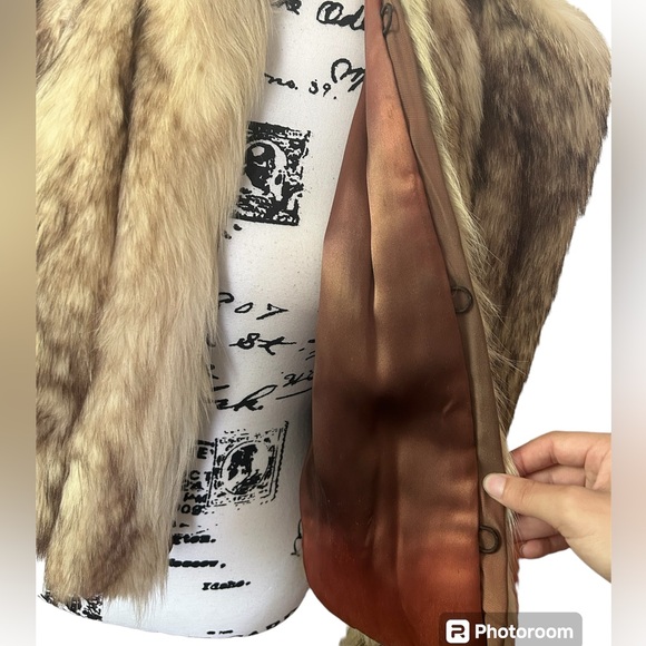 1980s Vintage Authentic Silver Fox Fur Jacket - Picture 4 of 11